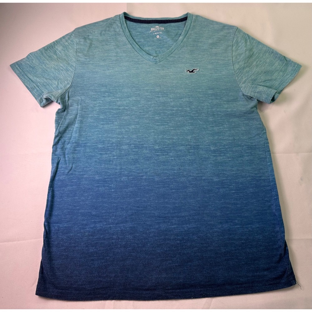 Hollister Must-Have Collection Ombre V-Neck Tee Medium Blue‎ Gradient Logo Shirt